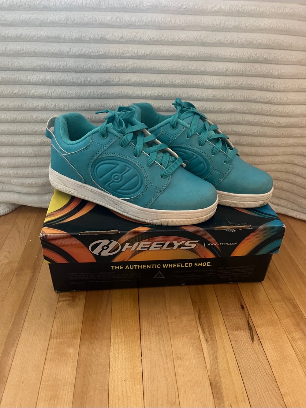 Heelys Teal Low-Top Skate Sneakers - Picture 3 of 4